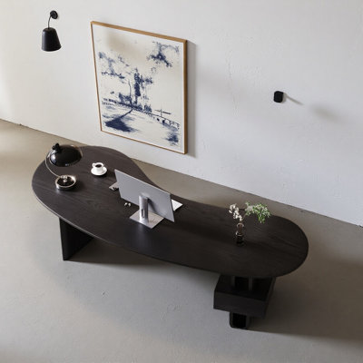 Modern minimalist style desk