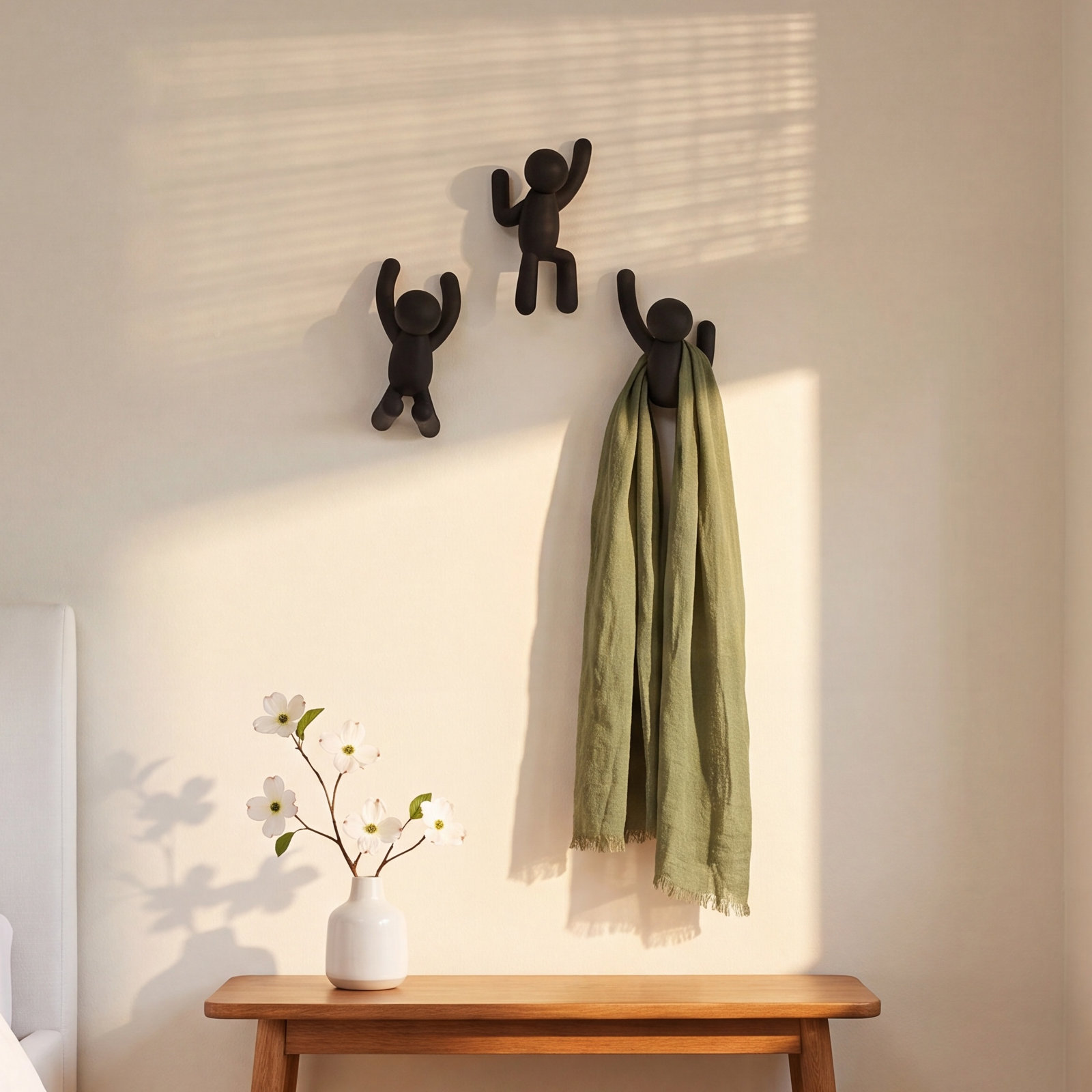 Buddy Plastic Wall Hook, Black
