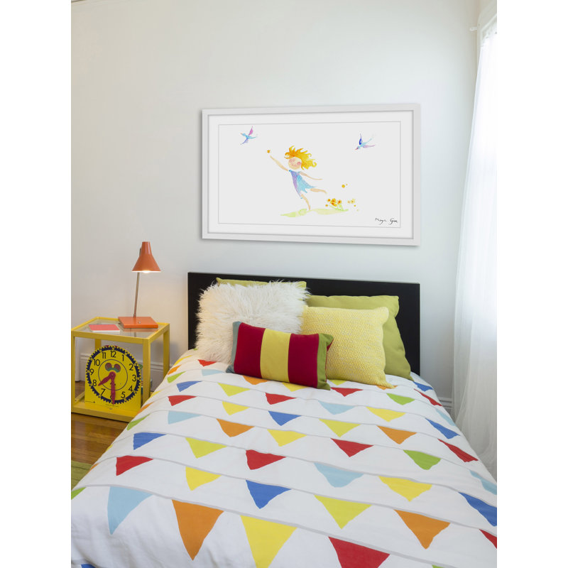«Girl with Birds» par Maya Gur, reproduction encadrée, H 12 po x l 18 po x P 1,5 po