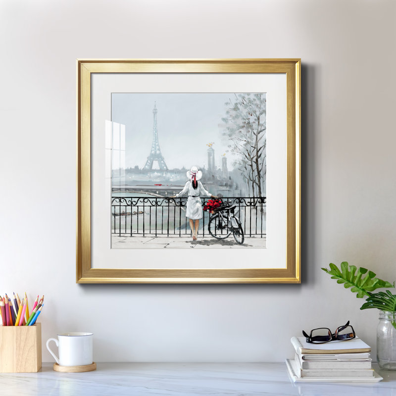 Dame à Paris - Cadre photo, H 17,5 po x l 17,5 po x P 1,5 po, Or