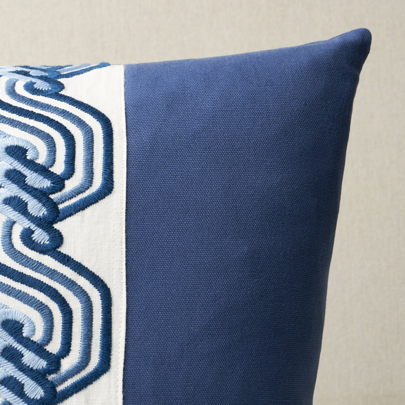 Coussin The Twist, H 16 po x l 16 po, Carrée