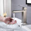 Robinet de lavabo de salle de bain à poignée simple en acier inoxydable
