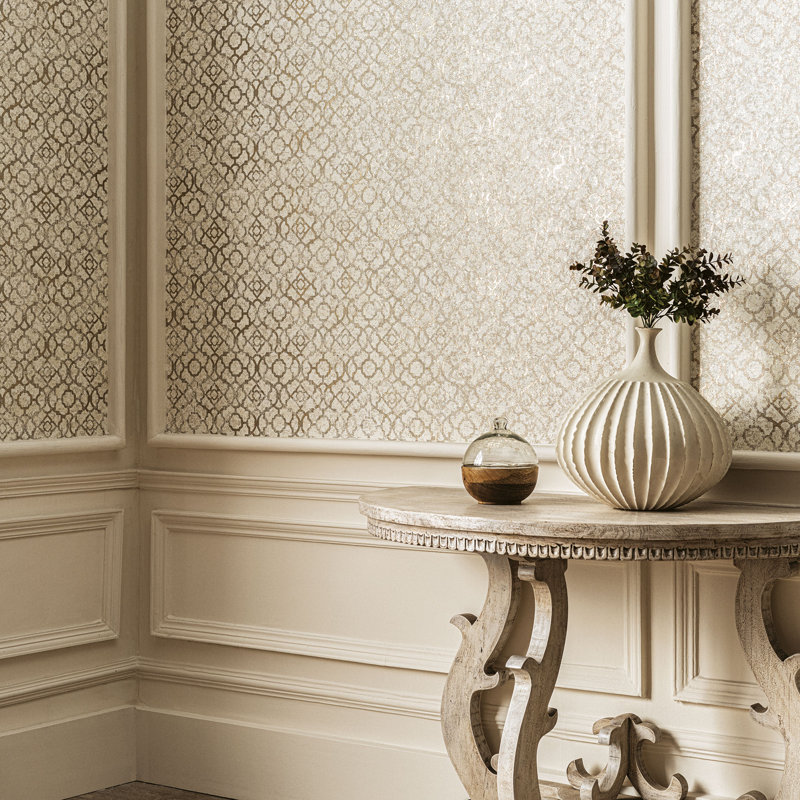 Emporium Metallic Aged Quatrefoil 3D Embossed 33' L x 21" W Wallpaper Roll, Cream/Gold