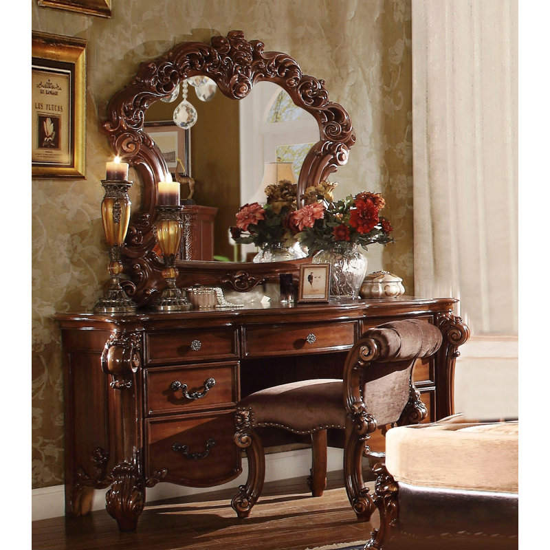 Vanity, Cherry