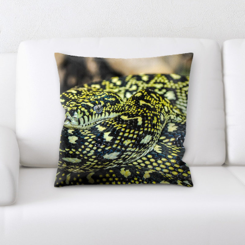 Coussin décoratif en serpent