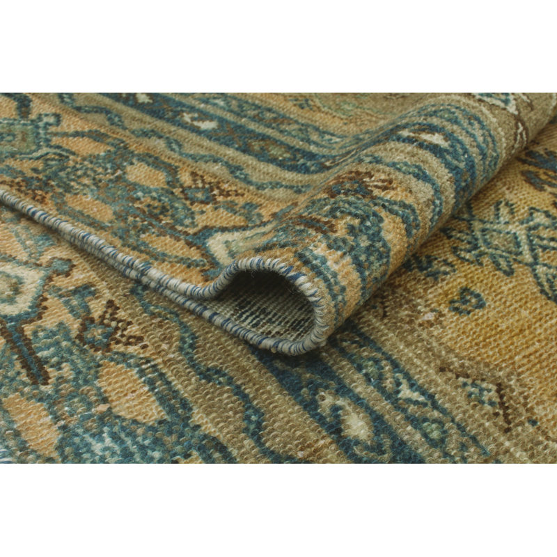 Boleslao Wool Oriental Indoor Rug