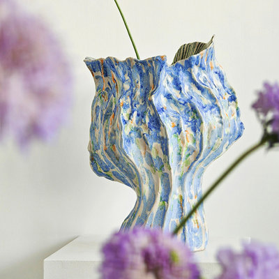 Vase de table en céramique bleu