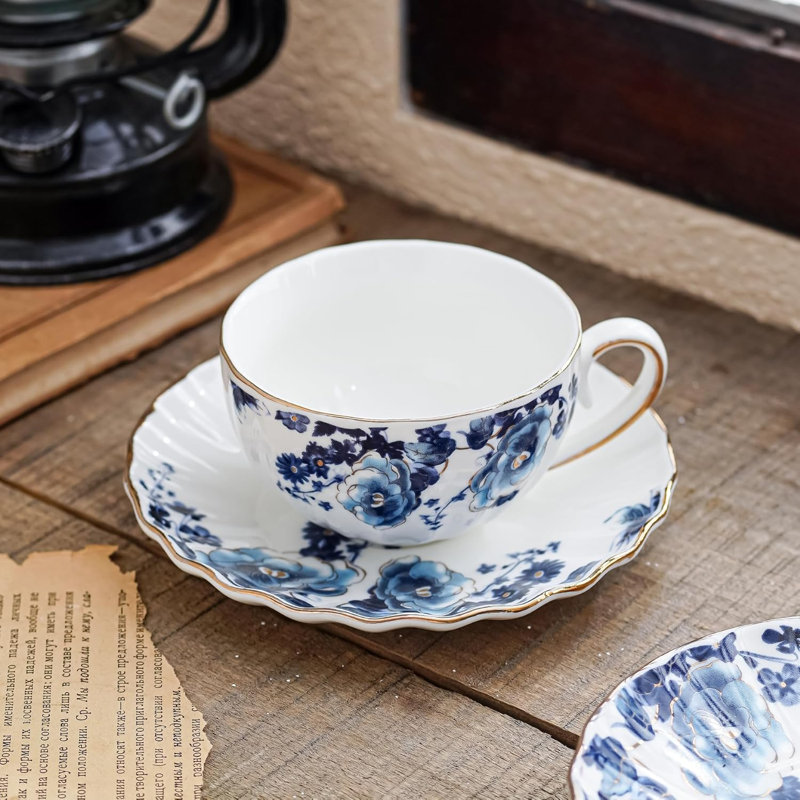 Ceramic tea cup and saucer set