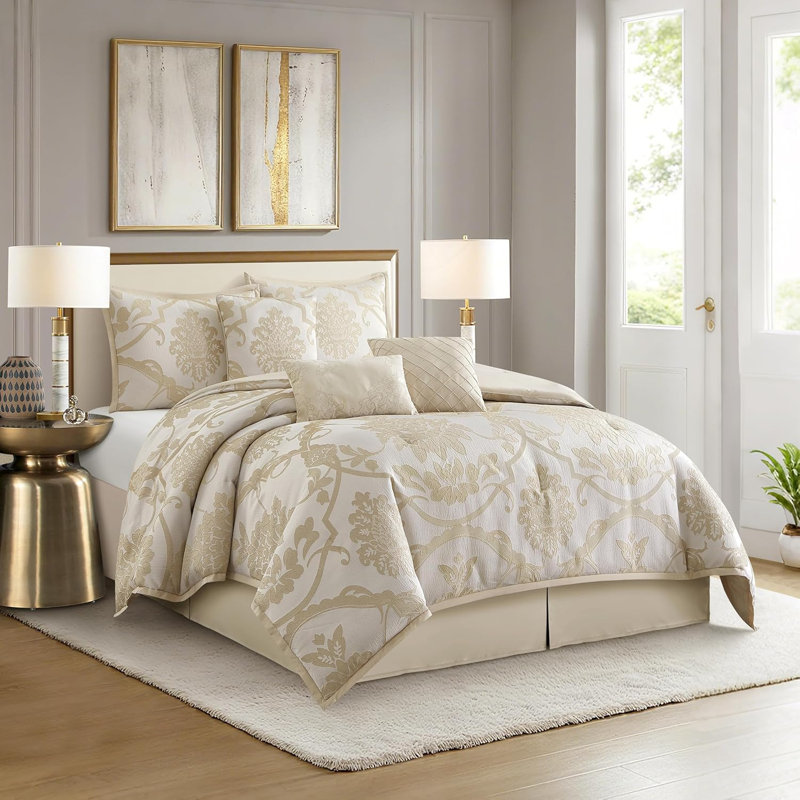 Ensemble d'édredon jacquard floral 7 pièces Madden doré, Très grand lit