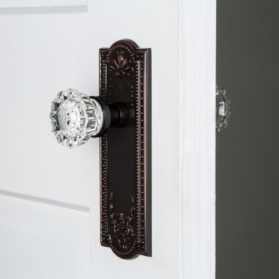 Meadows Plate with Crystal Door Knob