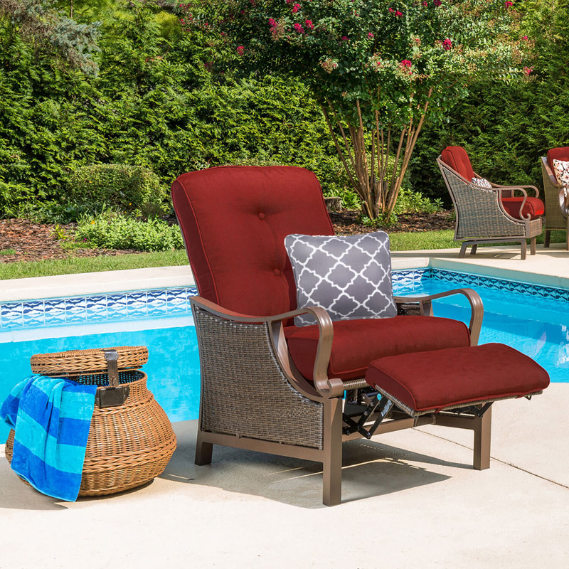 Navy Blue Geometric Lattice Indoor/Outdoor Square Pillow Set