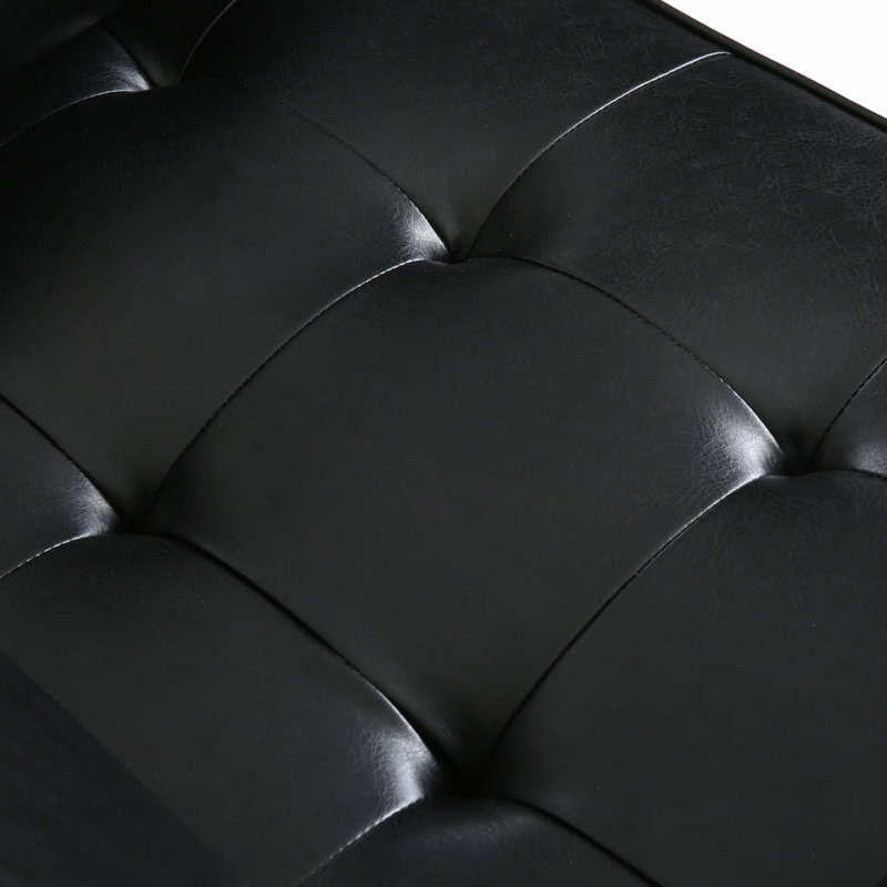 CHAISE CLUB