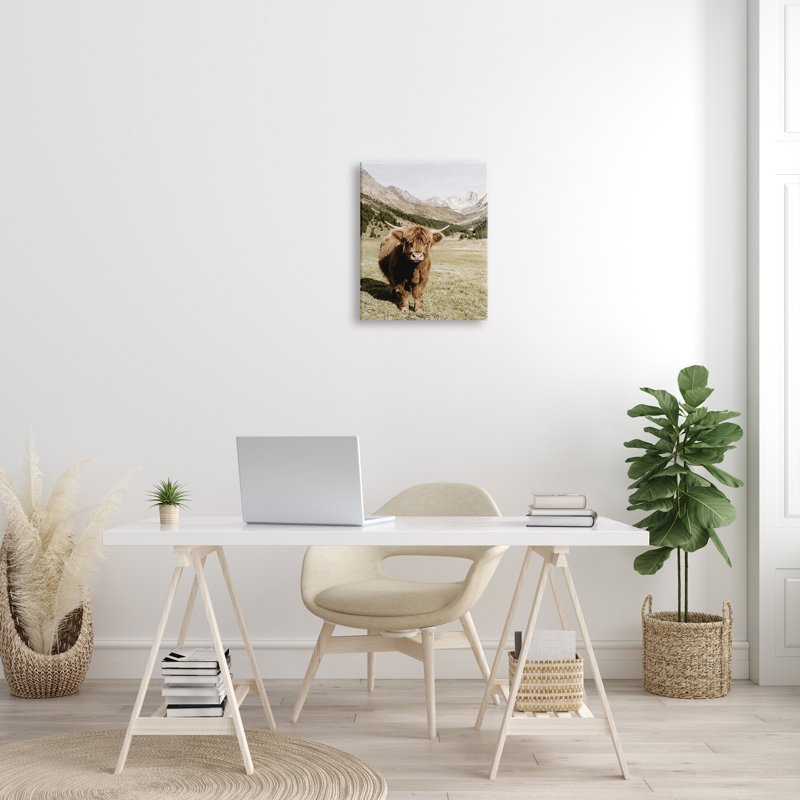 Reproduction de photo sur toile, "Highlands", H 20 po x l 16 po x P 1,5 po