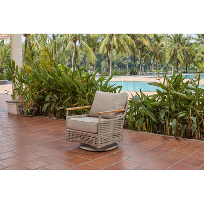 August Swivel Aluminum Outdoor Lounge Chair