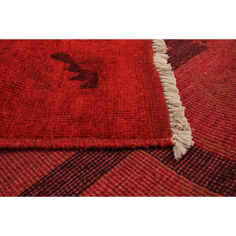 Tapis unique en laine noué à la main style transitionnel des années 2010 de 4 pi 2 po x 6 pi 1 po rouge / noir Denn