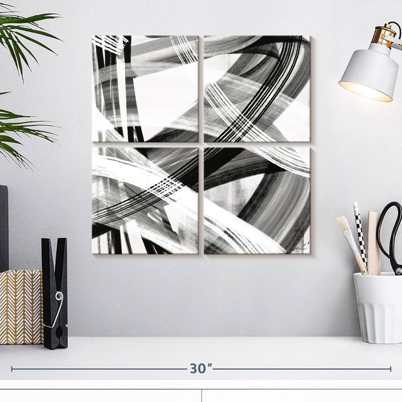 New Magnum Avery I, 18" H x 18" W