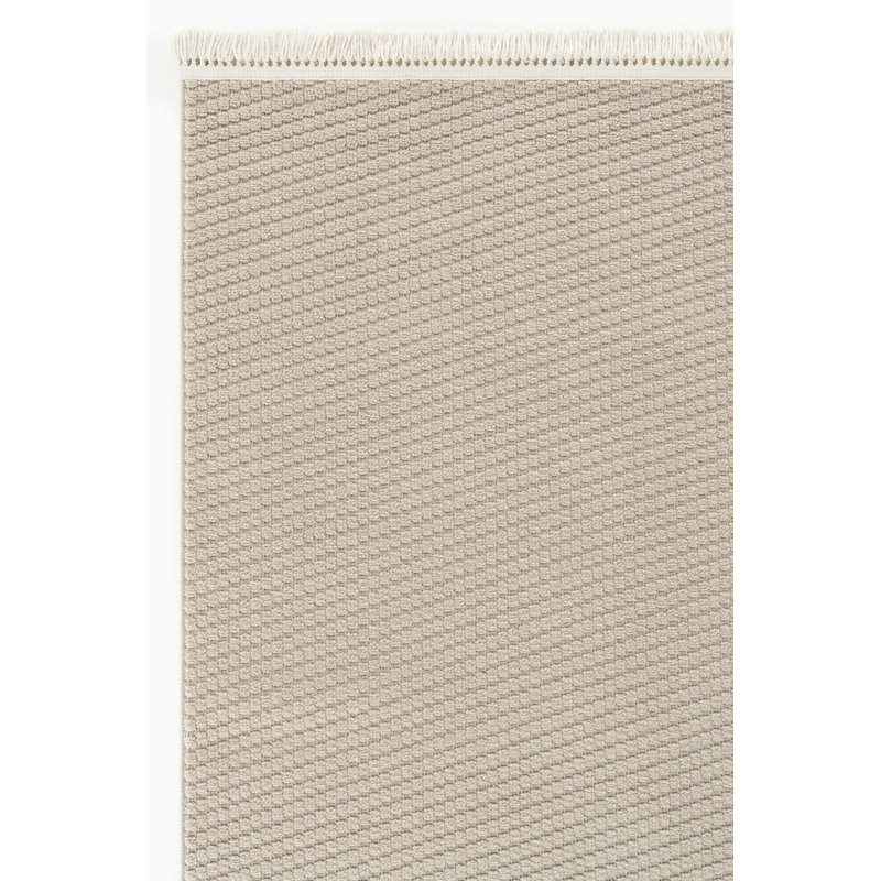 Rheya Solid Colour Machine Made Indoor / Outdoor Area Rug, Rectangle 5'3" x 9'10"