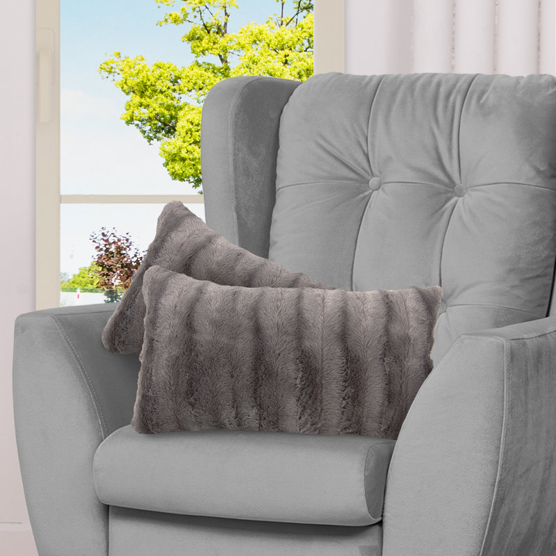 Housse et coussin rectangulaire imitation fourrure Swampscott, gris
