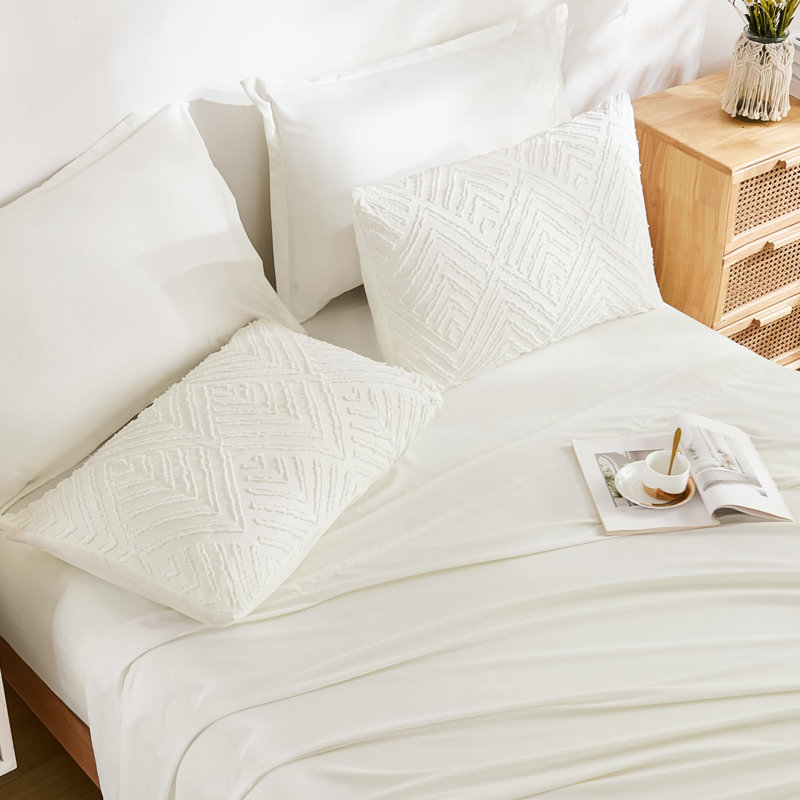 Andency Oversized Queen Comforter Set 7 Piece Ivory - Bed in a Bag Oversized Queen Boho Lightweight Fluffy Tufted Bedding Sets with Comforter, Sheets, Pillowcases & Shams