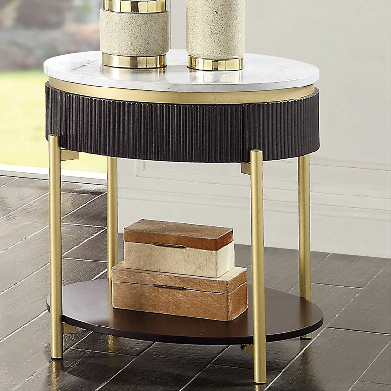 Table de bout élégante avec base en noyer foncé et comptoir en faux marbre blanc or avec tablette ouverte