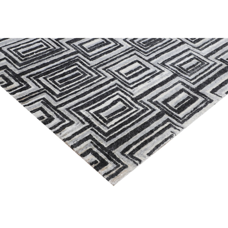 Geometric Area Rug in Navy, Rectangle 8' x 10'