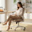 Chaise de bureau ergonomique en filet avec appui-tête réglable, accoudoirs relevables à 90 °, chaise de bureau pivotante à base en métal-124146924
