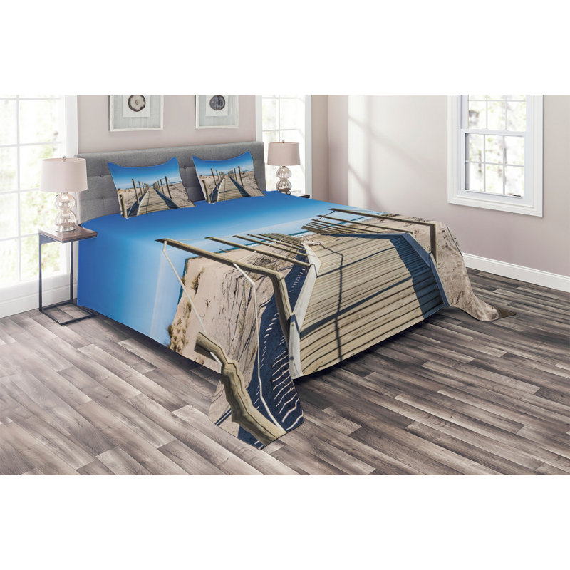 Island Coastal Polyester Coverlet, Queen Bedspread + 2 Shams