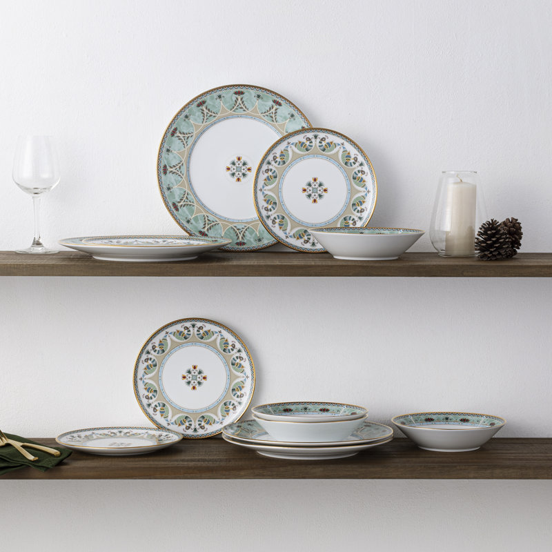 Noritake Porcelain China Dinnerware Set - Service for 4