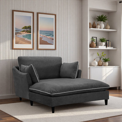Modern Chaise Lounge With Pillows
