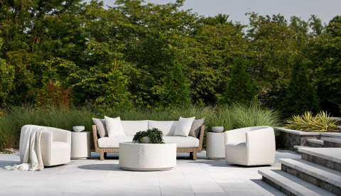 Praia Outdoor 3-Seat Patio Sofa