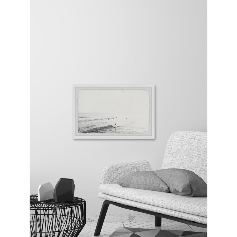 Surfing Small Waves - Photographie avec cadre photo, H 20 po x l 30 po x 1,5 po
