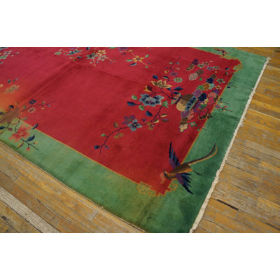 Tapis à poils longs en laine douce rouge à motif floral antique