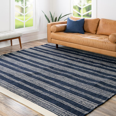 Tapis bleu marine Dovecove