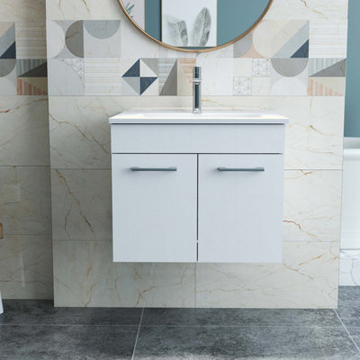 Meuble-lavabo avec lavabo, meuble-lavabo mural avec portes doubles, armoire de salle de bain murale, charnières à fermeture en douceur, longues poignées en métal, lavabo en céramique