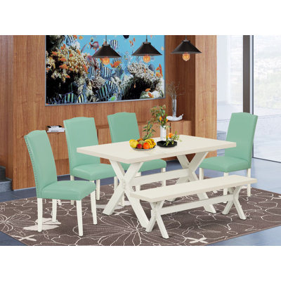 L'ensemble 6 pièces de table et chaises de cuisine contient une table rectangulaire en bois et 4 chaises Parson en simili cuir avec banc, multicolore