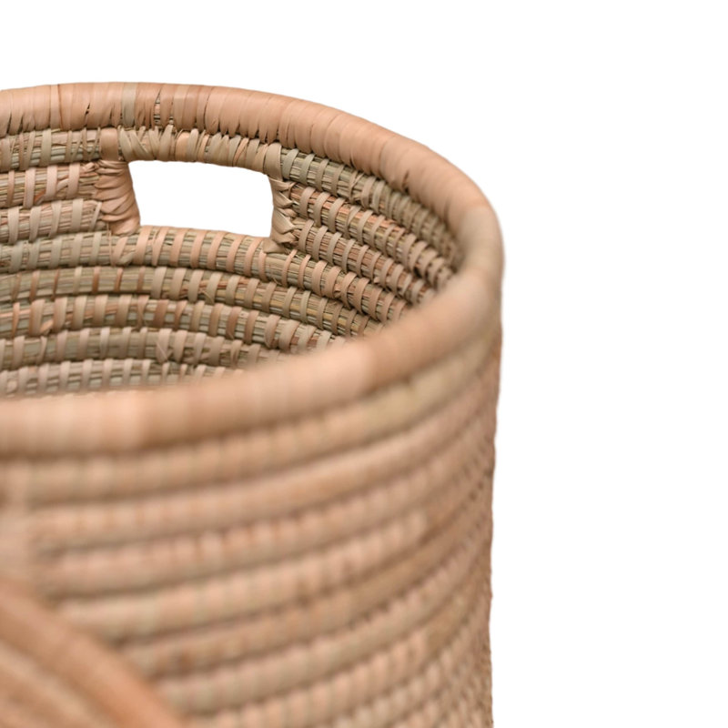 100% Handwoven Natural Rattan Round Basket with Lid & Handles, Boho Farmhouse Decorative Laundry & Storage Organizer, Handcrafted – Authentic African Craftsmanship