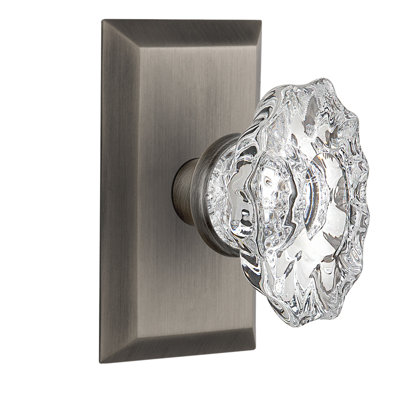 Studio Plate with Chateau Door Knob