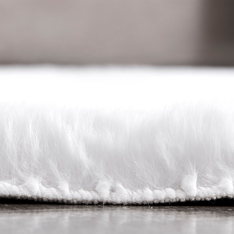 Faux Fur Indoor Rug, Rectangle 2'2" x 3'4"