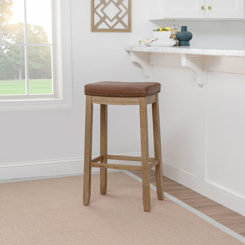 Tabouret en bois massif avec siège rembourré Bartonville, Tabouret de bar (siège d'une hauteur de 32,25 po)