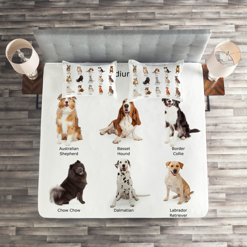 Dog Farmhouse / Country Coverlet