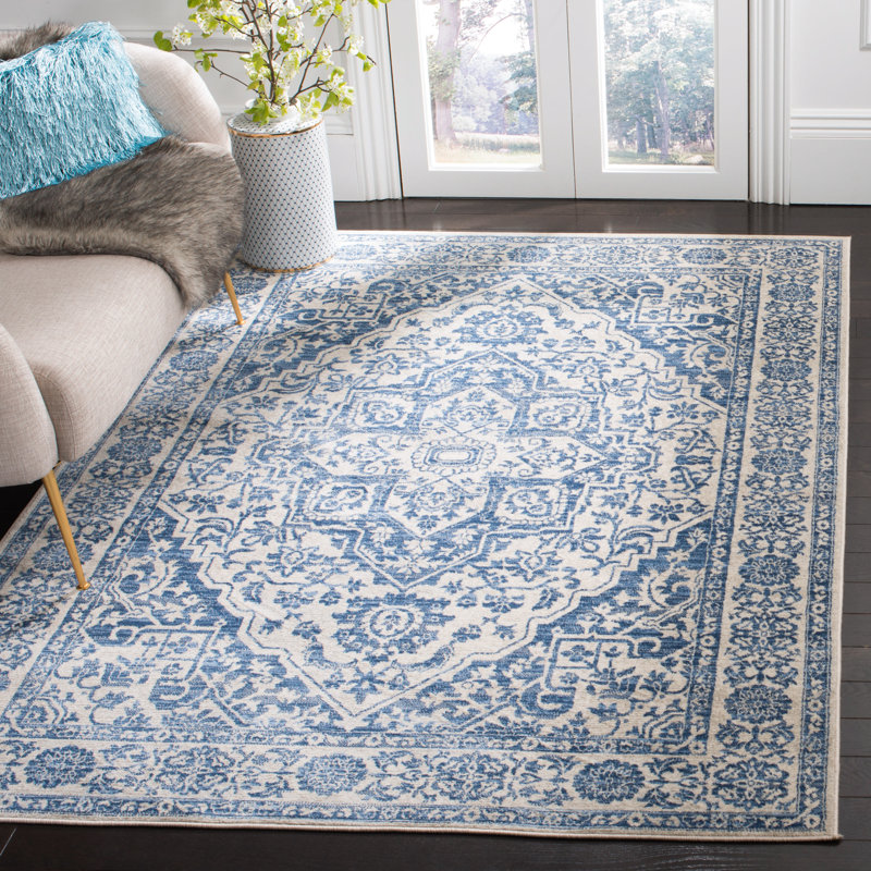 Vakhtang Oriental Area Rug, Rectangle 160 x 229 cm