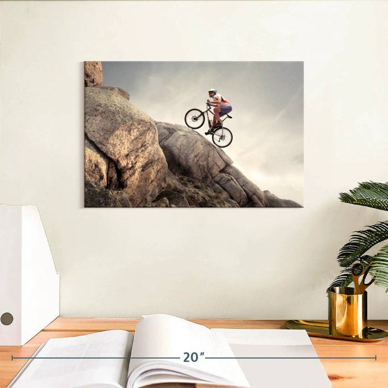 Rocky uphill cycling Sireci, H 8 po x l 12 po