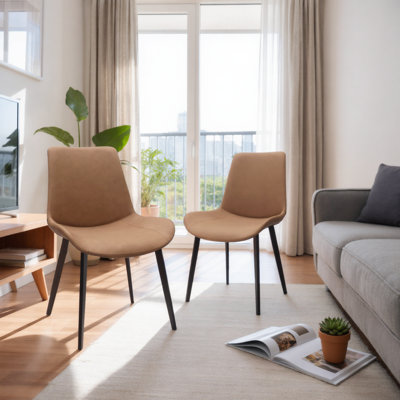 Deux chaises de salle à manger moelleuses en cuir de polyuréthane brun avec pieds en métal au design moderne et rembourré pour la maison et la conférence