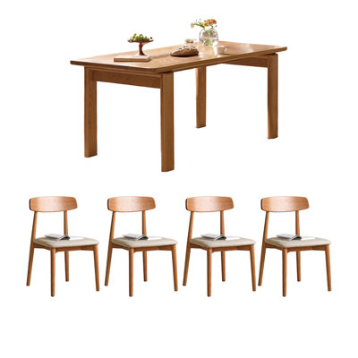Confort et qualité de l'ensemble de table en bois massif