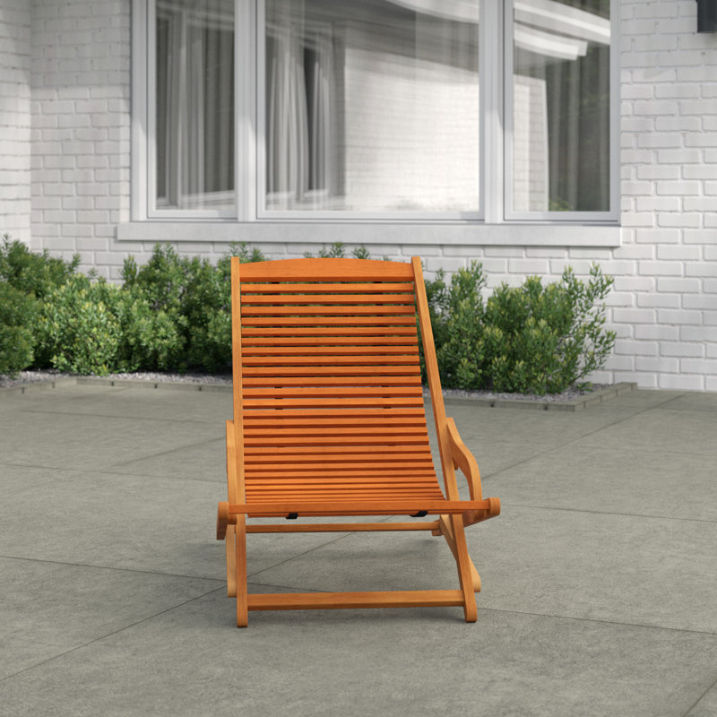 Roiguez Folding Beach Chair