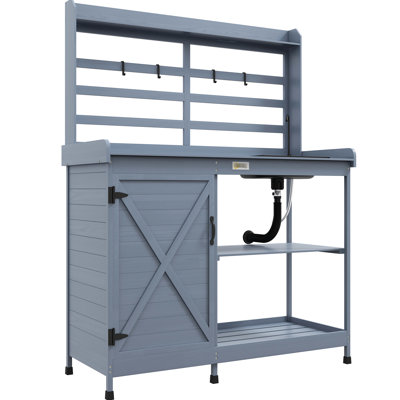 Banc de rempotage gris avec robinet et tablette, bois - Fonctionnel pour le jardinage dans la cour arrière, patio, évier à gazon