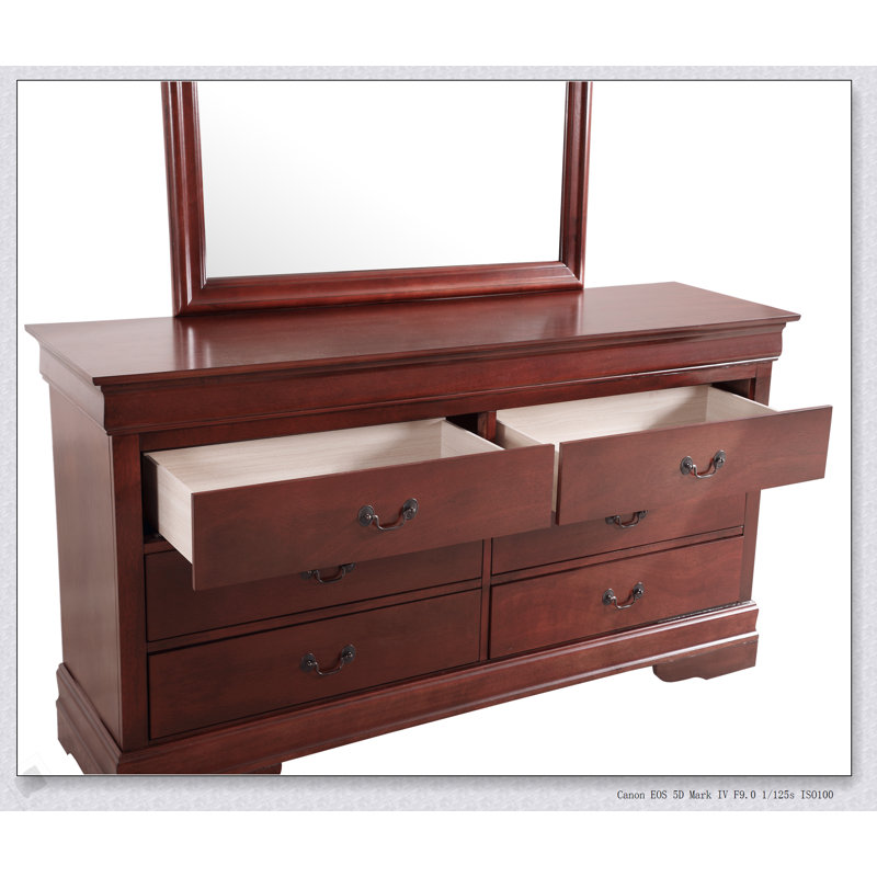 Commode en cerisier de style traditionnel avec tiroirs à queue d'aronde et quincaillerie en métal, solution de rangement élégante et durable pour la chambre à coucher