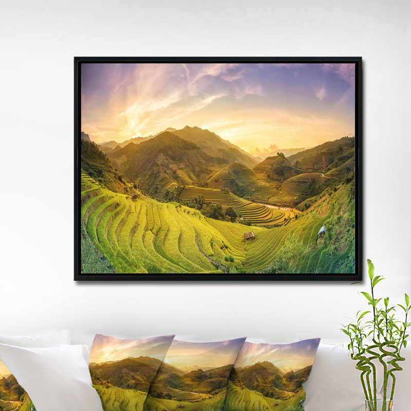 Champ de riz sur un paysage en terrasses, H 16 po x l 32 po x p 1 po, Toile avec cadre flottant