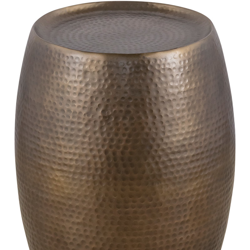 Table de bout moderne en aluminium avec design martelé à la main, compacte et élégante pour les petits espaces, Doré