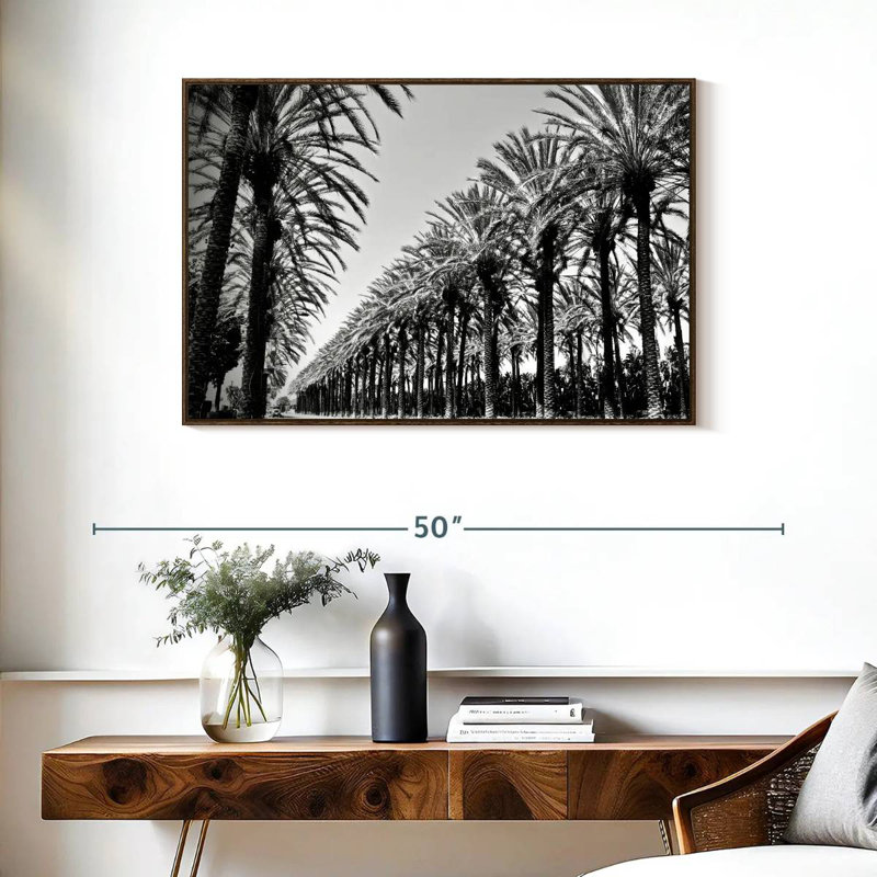 Palmiers en ordre, 37 po x 25 po, Cadre flottant en noyer